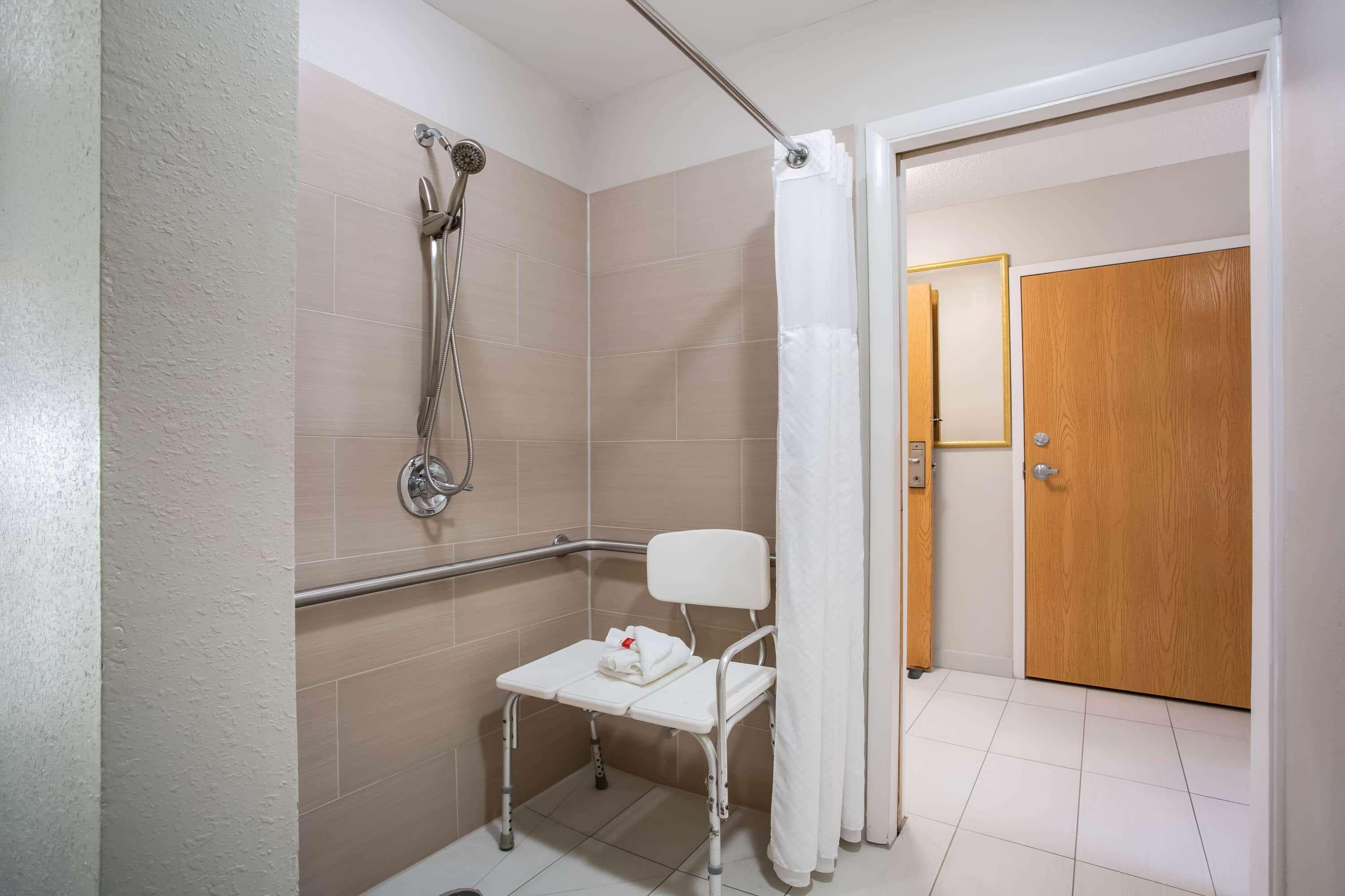 Microtel Inn & Suites By Wyndham Southern Pines Pinehurst Exterior foto